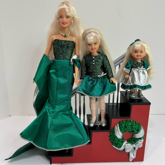 Barbie Holiday Singing Sisters Stacie Kelly Dolls Sing Deck The Halls (2000 2000 Barbie Holiday Singing Sisters Dolls Dolls \u0026 Accessories
